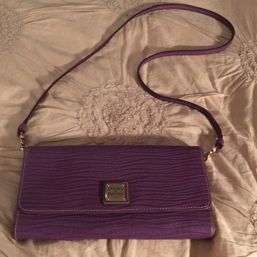 SALE!!!!!! Dooney & Bourke clutch/shoulder strap